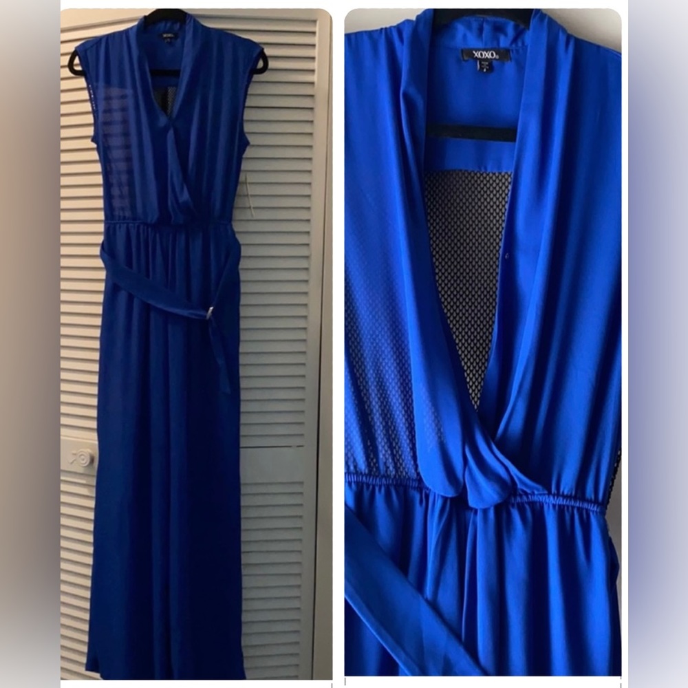 BLUE JUMPSUIT Sleeveless Jumpsuit wide leg.